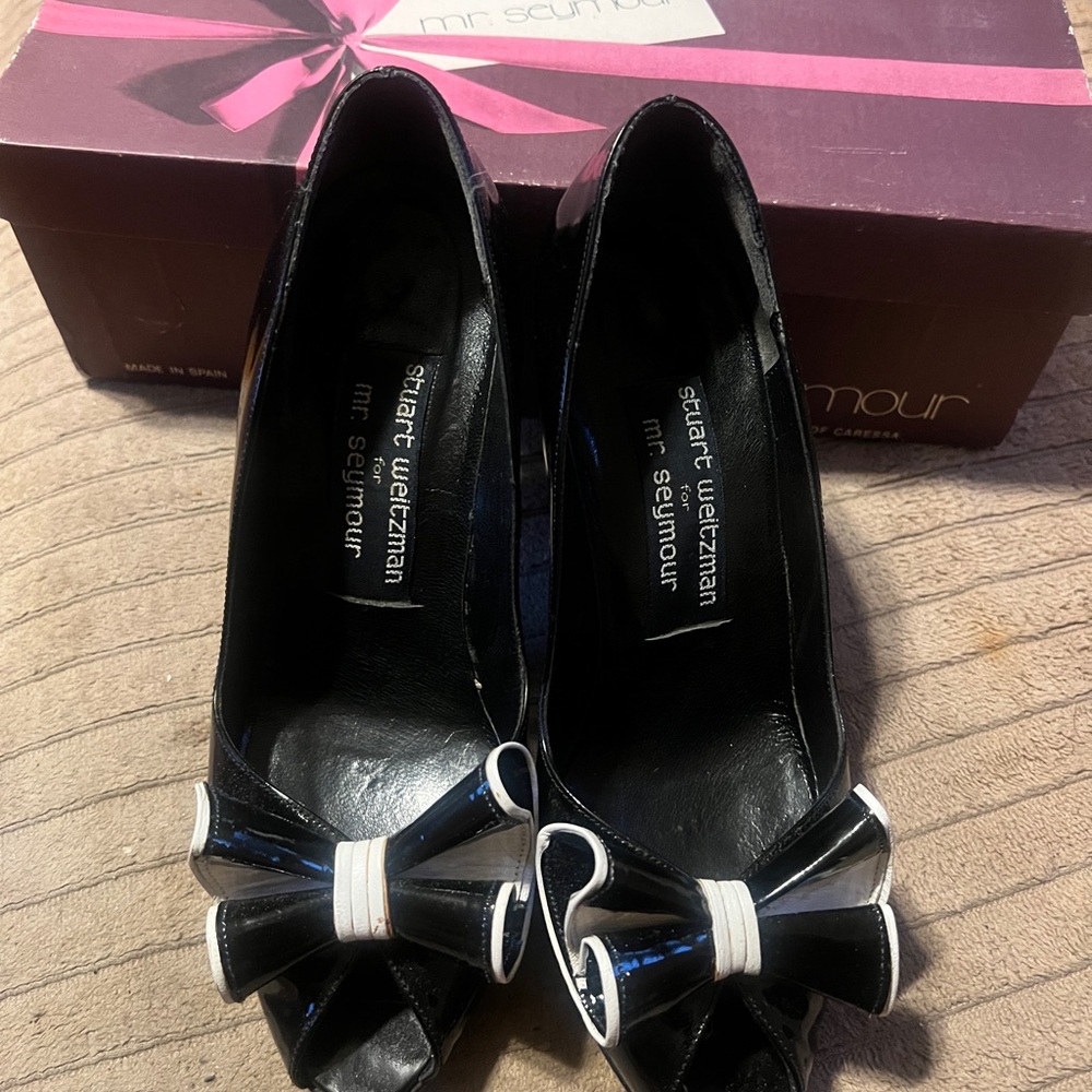 Stuart Weitzman Black and White Women's Shoes Mr. Seymour Size 5 vintage